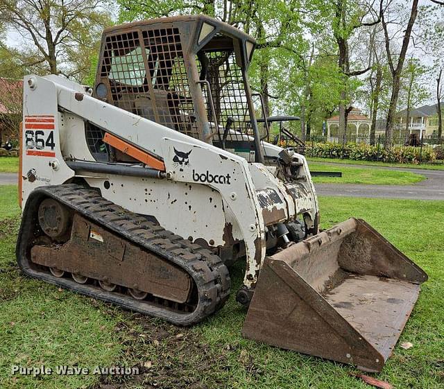 Image of Bobcat 864 equipment image 2