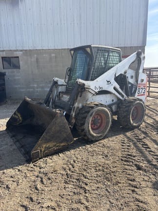 2000 Bobcat 873 Equipment Image0