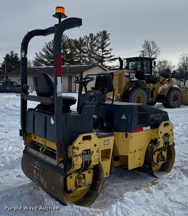 Image of Bomag BW120AD-3 equipment image 4