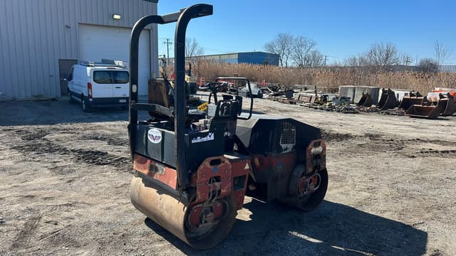 Image of Bomag BW120AD-3 equipment image 4