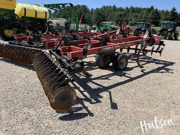 Image of Brillion Land Commander equipment image 1