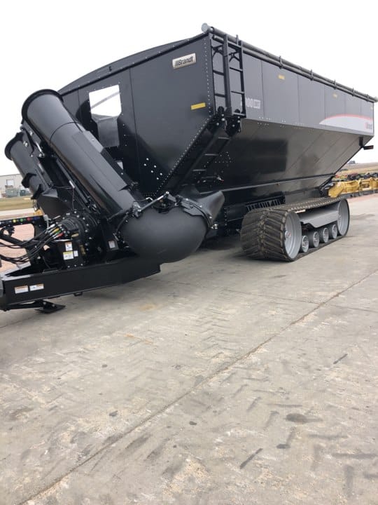 2023 Brandt 2000DXT Equipment Image0