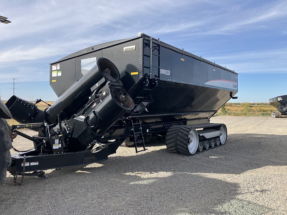 2023 Brandt 2000DXT Equipment Image0