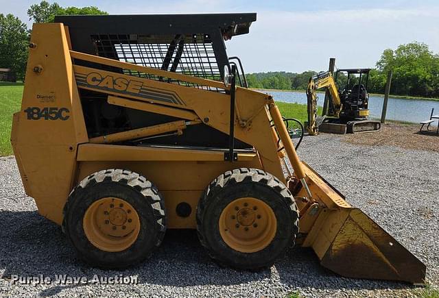 Image of Case 1845C equipment image 3