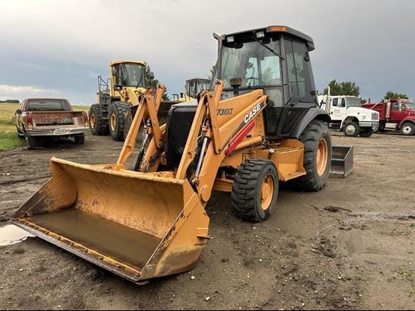 2000 Case 570M XT Equipment Image0