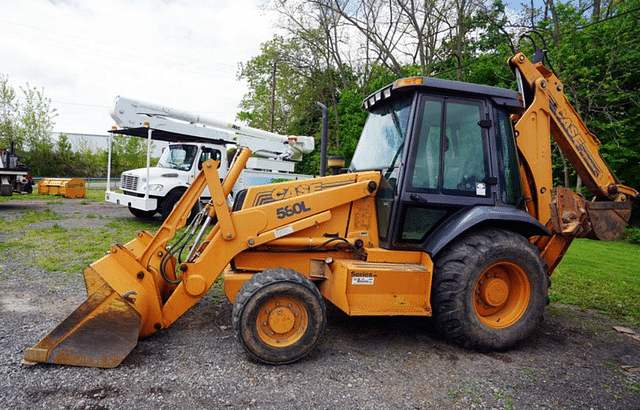 Image of Case 580L equipment image 1