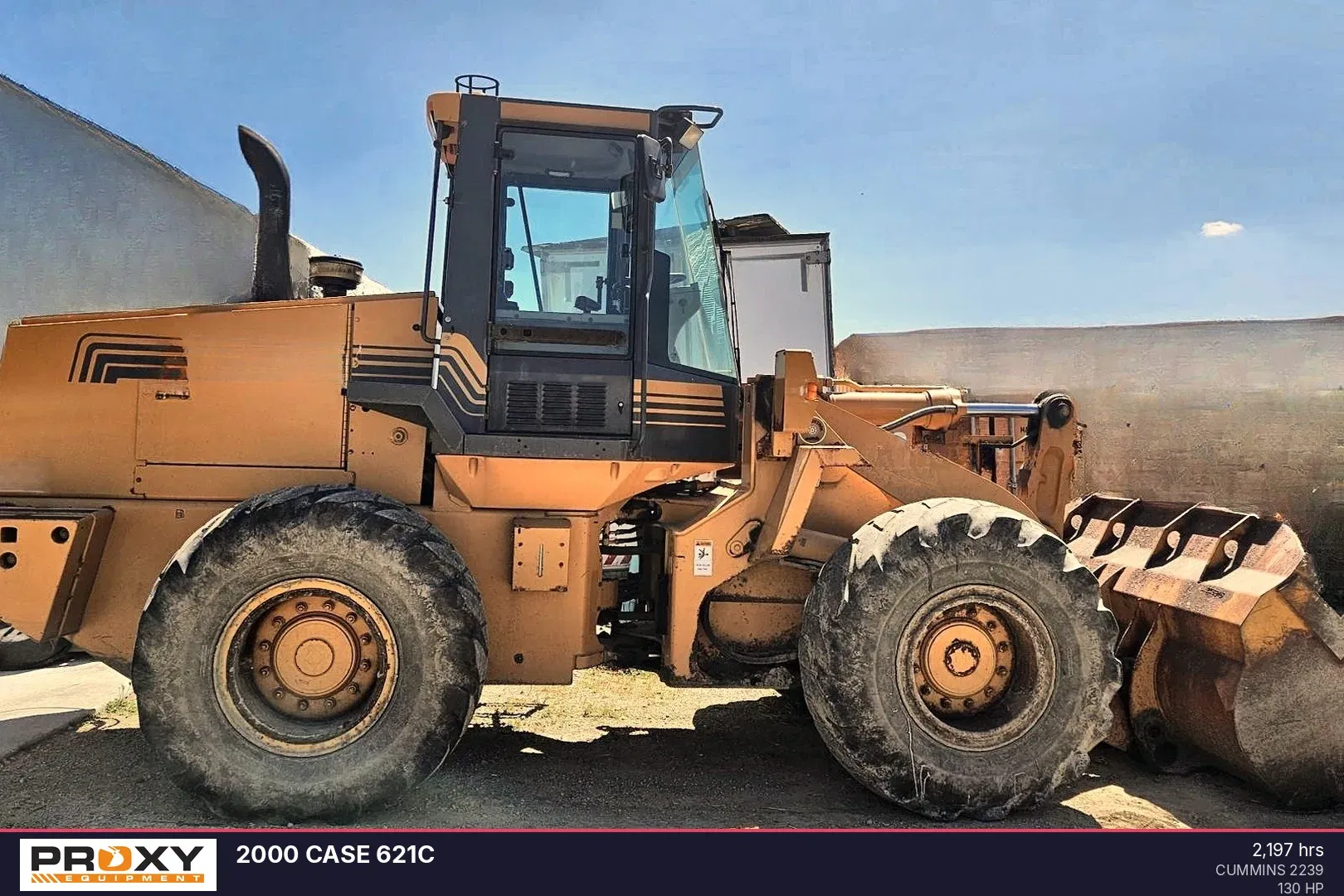 2000 Case 621C Equipment Image0