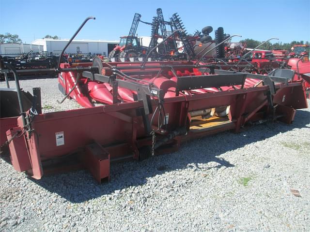 Image of Case IH 1083 equipment image 3