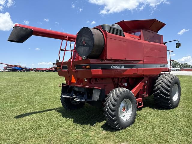 Image of Case IH 2388 equipment image 2