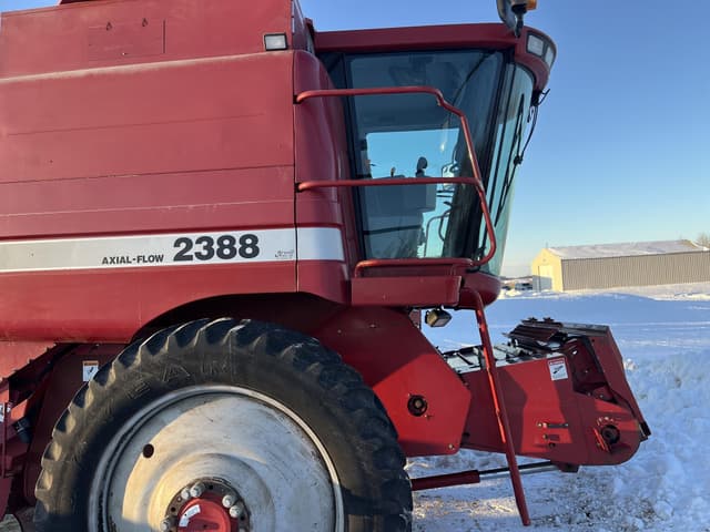 Image of Case IH 2388 equipment image 2