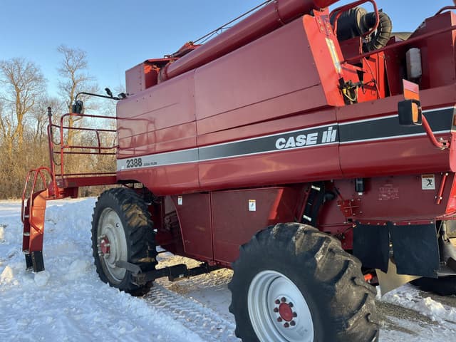 Image of Case IH 2388 equipment image 4