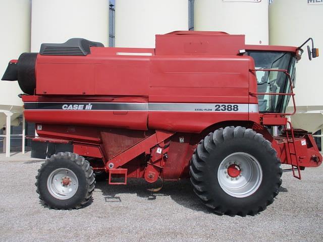 Image of Case IH 2388 equipment image 3