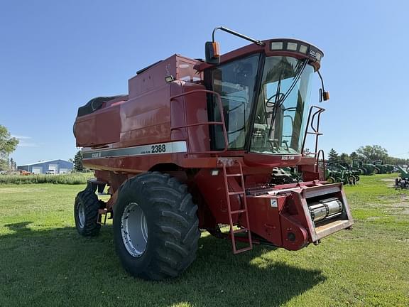 Image of Case IH 2388 equipment image 3