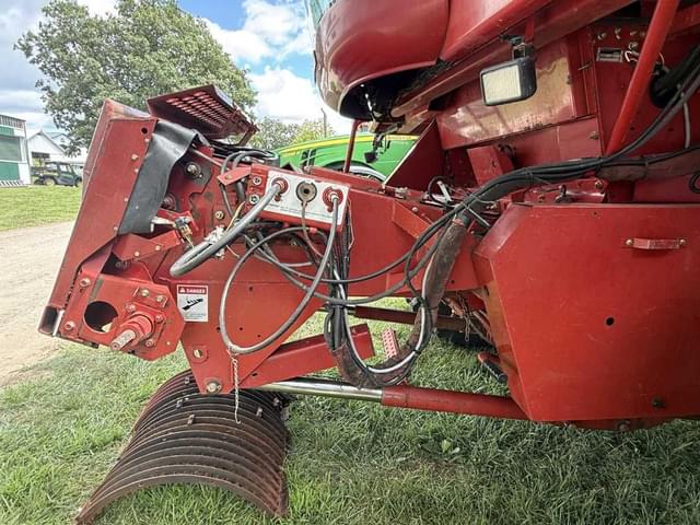 Image of Case IH 2388 equipment image 4