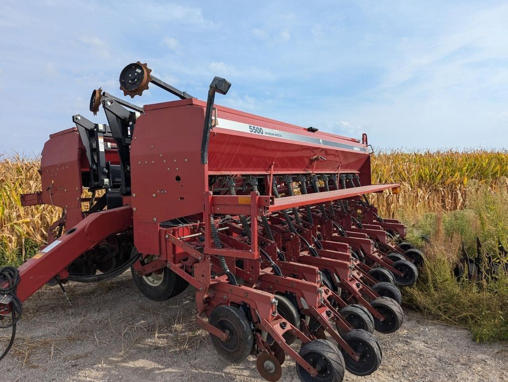 2000 Case IH 5500 Equipment Image0