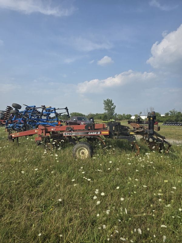 2000 Case IH 6750 Equipment Image0