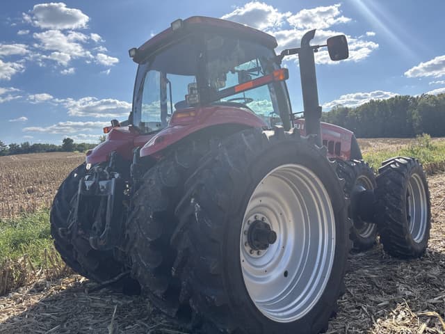 Image of Case IH Magnum 275 equipment image 2