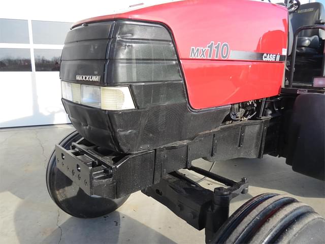 Image of Case IH MX110 equipment image 2