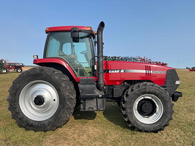 Image of Case IH MX200 equipment image 1