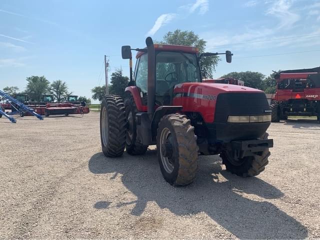 Image of Case IH MX200 equipment image 1