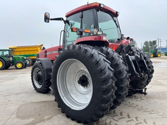 Image of Case IH MX220 equipment image 4