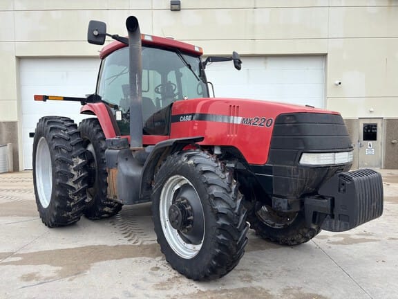 2000 Case IH MX220 Equipment Image0