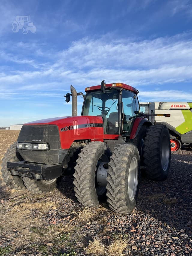Image of Case IH MX240 equipment image 1