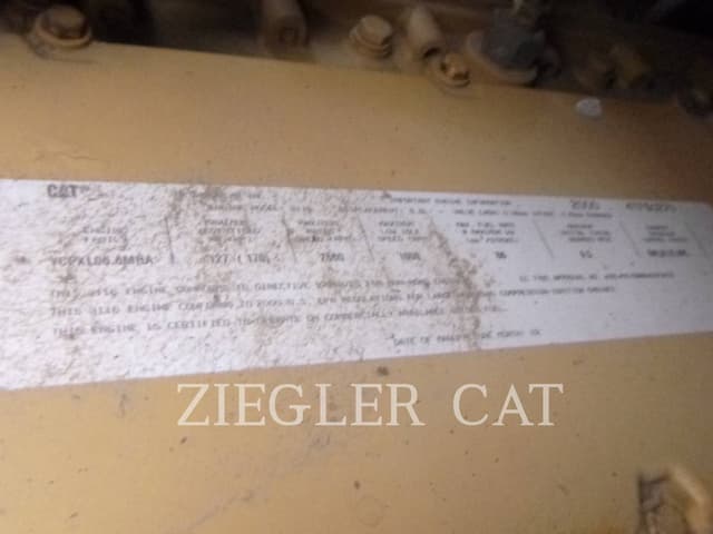 Image of Caterpillar 953C equipment image 3