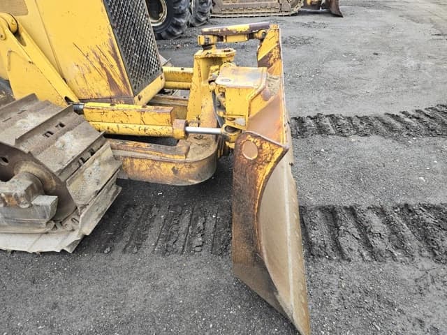Image of Caterpillar D3C equipment image 3