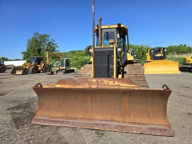 Image of Caterpillar D5M equipment image 1