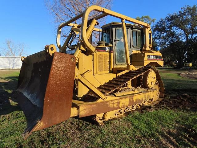 Image of Caterpillar D6R XL equipment image 1