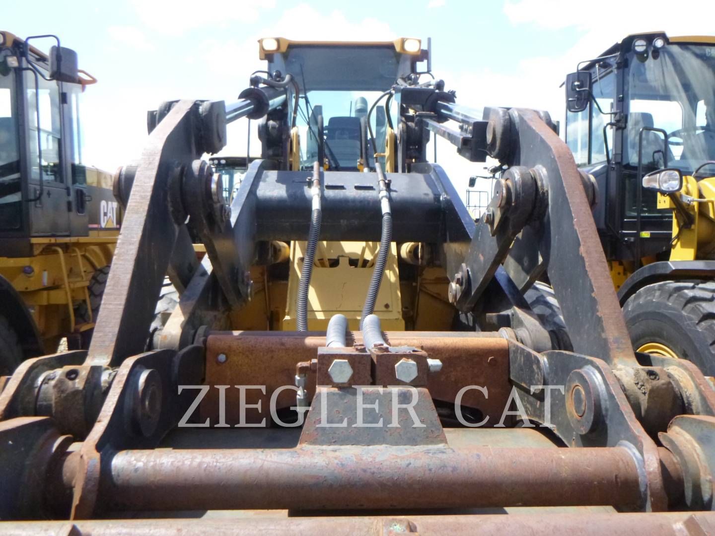 2000 Caterpillar IT38G Equipment Image0