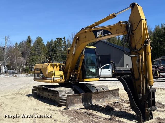 Image of Caterpillar 311B equipment image 2