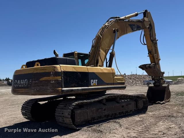 Image of Caterpillar 330B equipment image 4