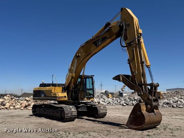 Image of Caterpillar 330B equipment image 2