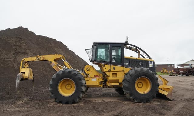 Image of Caterpillar 525 equipment image 2