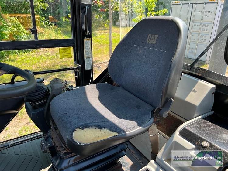 Main image Caterpillar 908 12