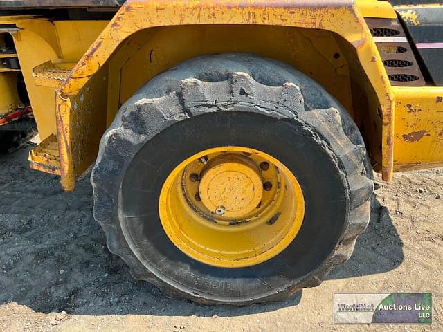 Thumbnail image Caterpillar 908 35