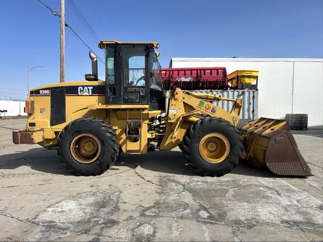 Image of Caterpillar 938G equipment image 1