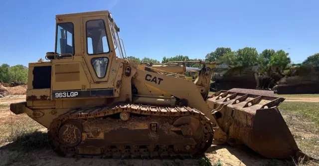 Image of Caterpillar 963 LGP equipment image 4