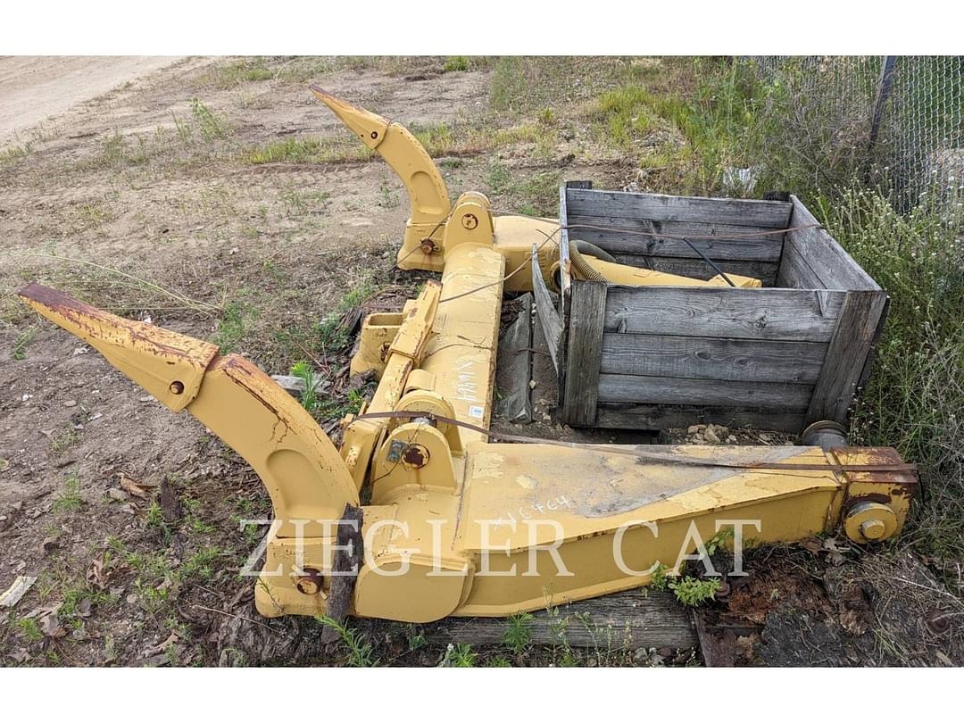 Image of Caterpillar Ripper Image 0