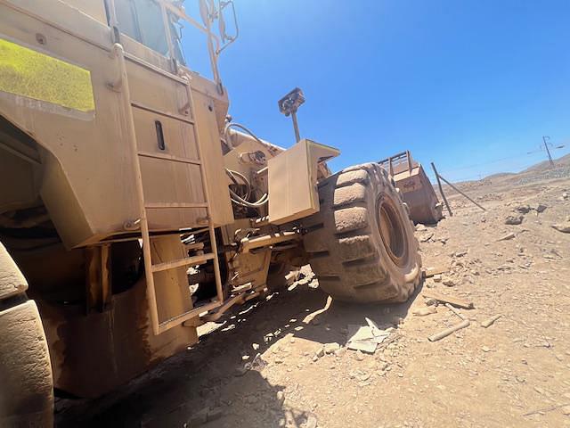 Image of Caterpillar 992G equipment image 3