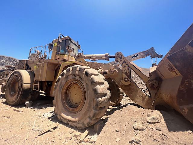 Image of Caterpillar 992G equipment image 4