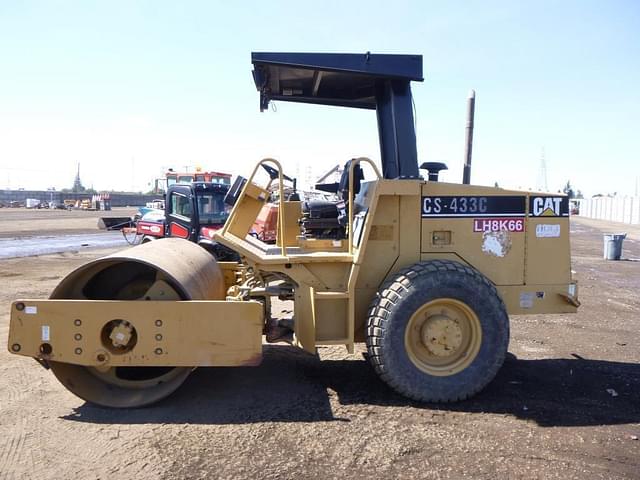 Image of Caterpillar CS-433C equipment image 4