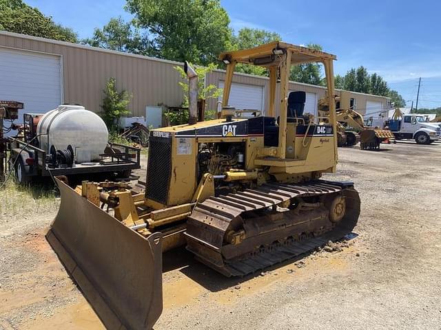 Image of Caterpillar D4C LGP Series III equipment image 1
