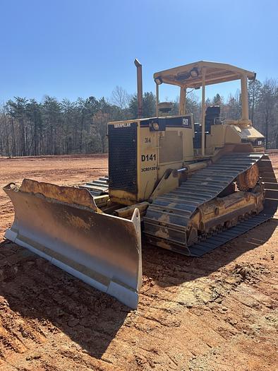 Image of Caterpillar D5M LGP equipment image 1