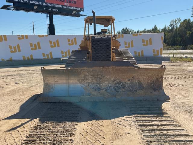 Image of Caterpillar D6M equipment image 1