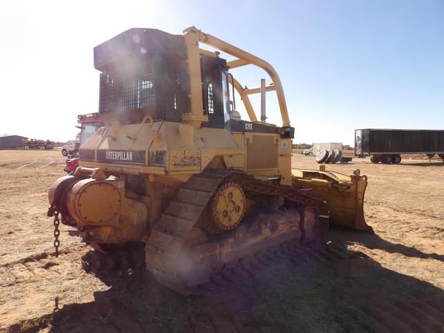 Image of Caterpillar D6M XL equipment image 3