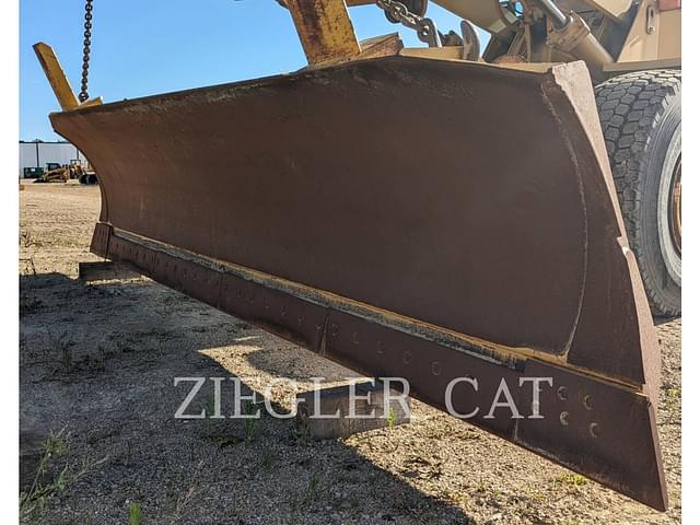 Image of Caterpillar Dozer Blade equipment image 2