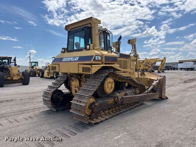 Image of Caterpillar D7R equipment image 4
